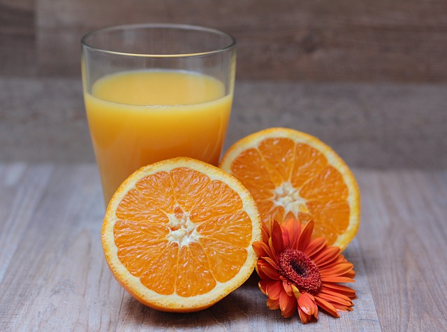 Nutrition. Jus d'orange frais : pourquoi il ne faut pas en abuser ?