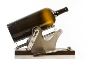 Serveur grandes bouteilles côté tronqué